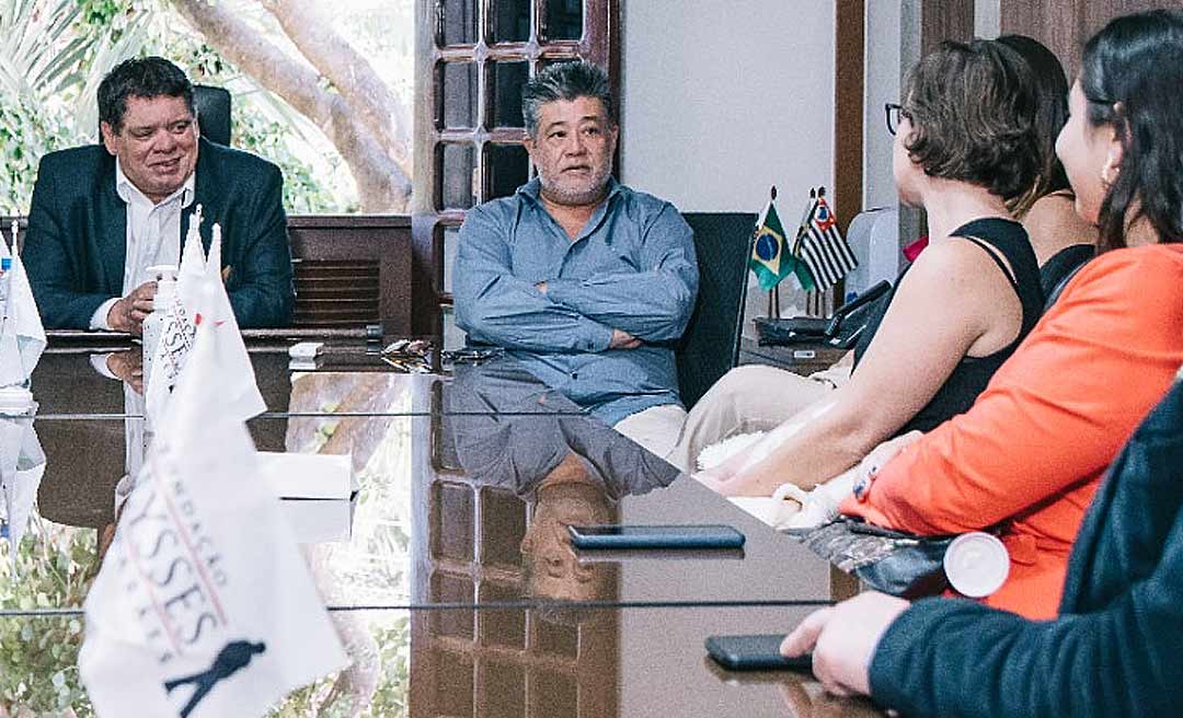 Flaviano Melo se reúne com alunos premiados da Fundação Ulysses Guimarães, em Brasília