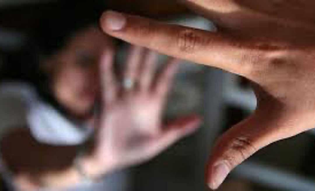 Adolescente conta em carta à mãe que foi estuprada pelo pai durante 11 anos