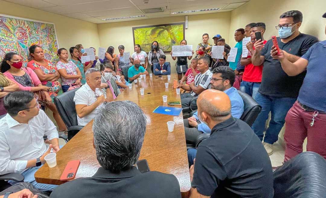 Comissão da Aleac recebe secretários e busca soluções para os moradores sem-teto do Defesa Civil