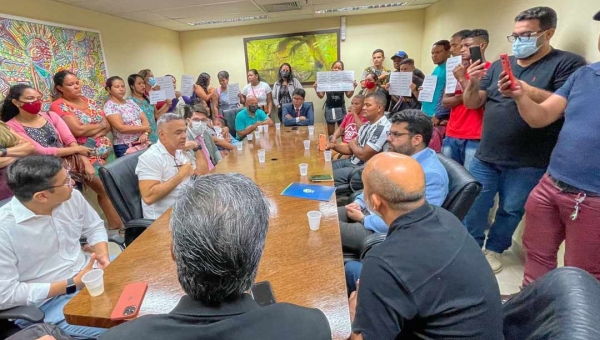 Comissão da Aleac recebe secretários e busca soluções para os moradores sem-teto do Defesa Civil