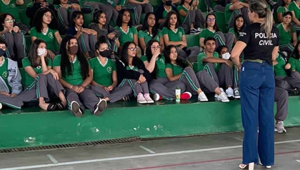 Polícia Civil realiza palestra em Escola Pública sobre o tema “Assédio Sexual” em Rio Branco