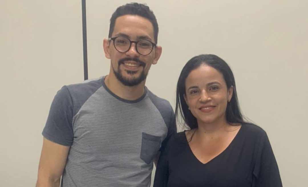 Vereadora Therezinha Fernandes, de Rodrigues Alves, vai à sede da SEE em Rio Branco e cobra normalização do transporte escolar