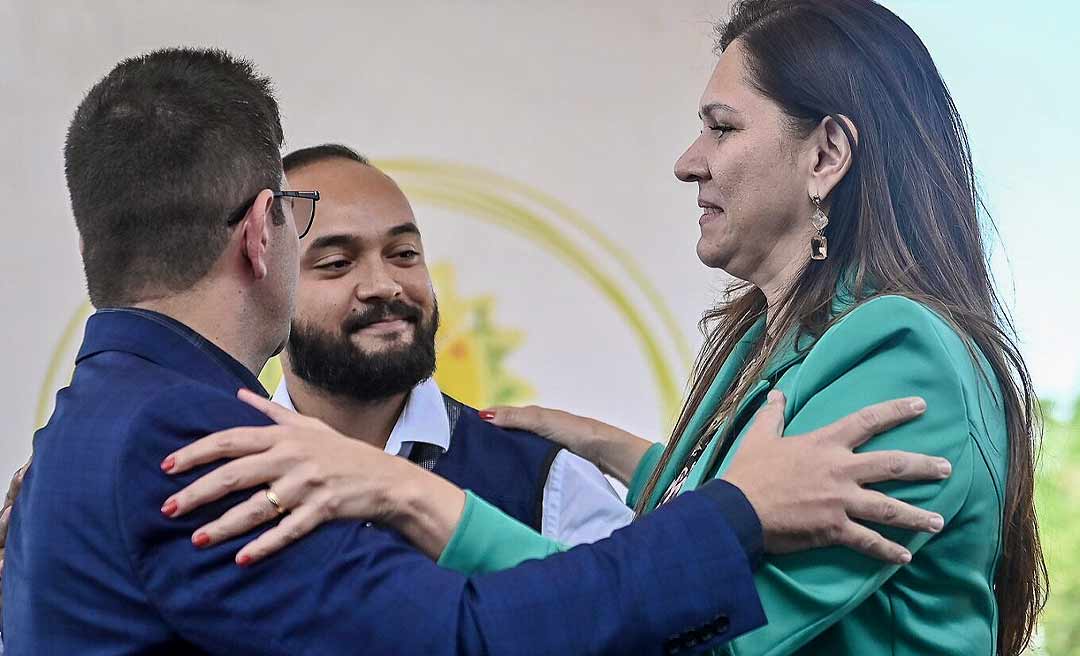 Após desgaste, Gladson pensa em exonerar Paula Mariano da Sesacre; Alysson e João Paulo recusaram a pasta