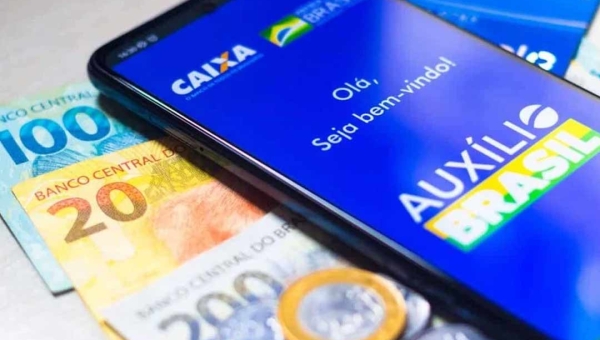 PEC Eleitoral: Auxílio Brasil de R$ 600 não compra cesta básica