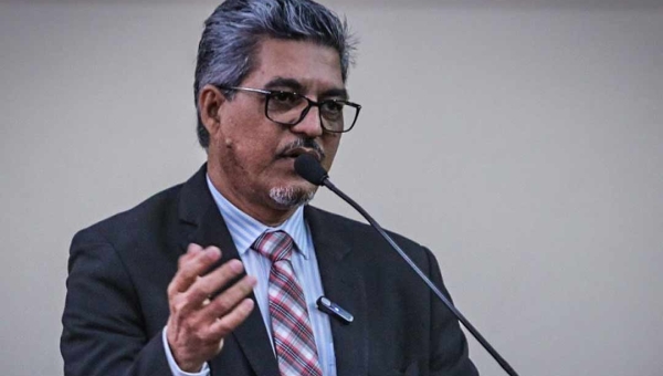 Edvaldo Magalhães diz que governo precisa urgente revisar edital da Saúde: “a oportunidade de agora não pode ser perdida”