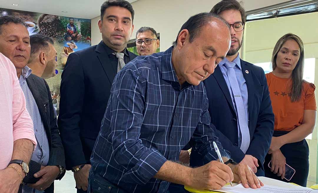 Prefeito Tião Bocalom sanciona Projeto de Lei que institui o Dia da Cidade do Povo