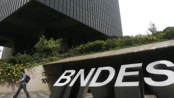 Sem nota na avaliação de risco do BNDES, Acre tem dificuldade para liberar mais de R$ 31 milhões