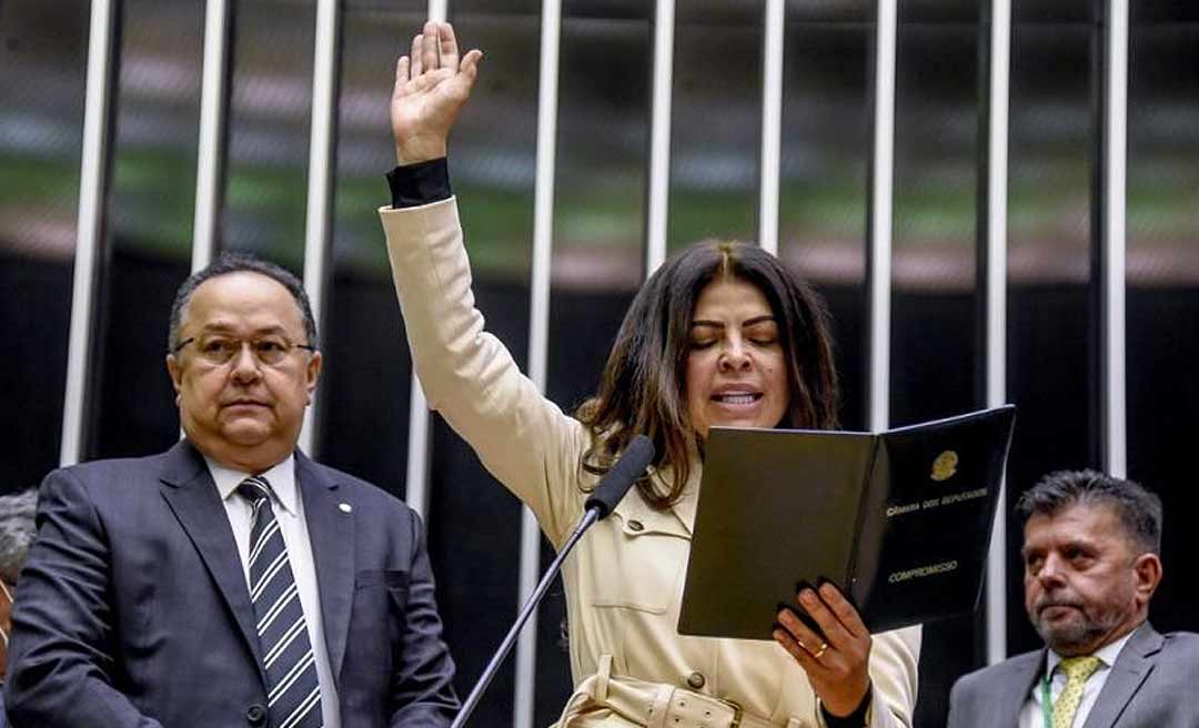 Alan Rick se licencia e Antonia Lúcia toma posse como deputada federal do Acre