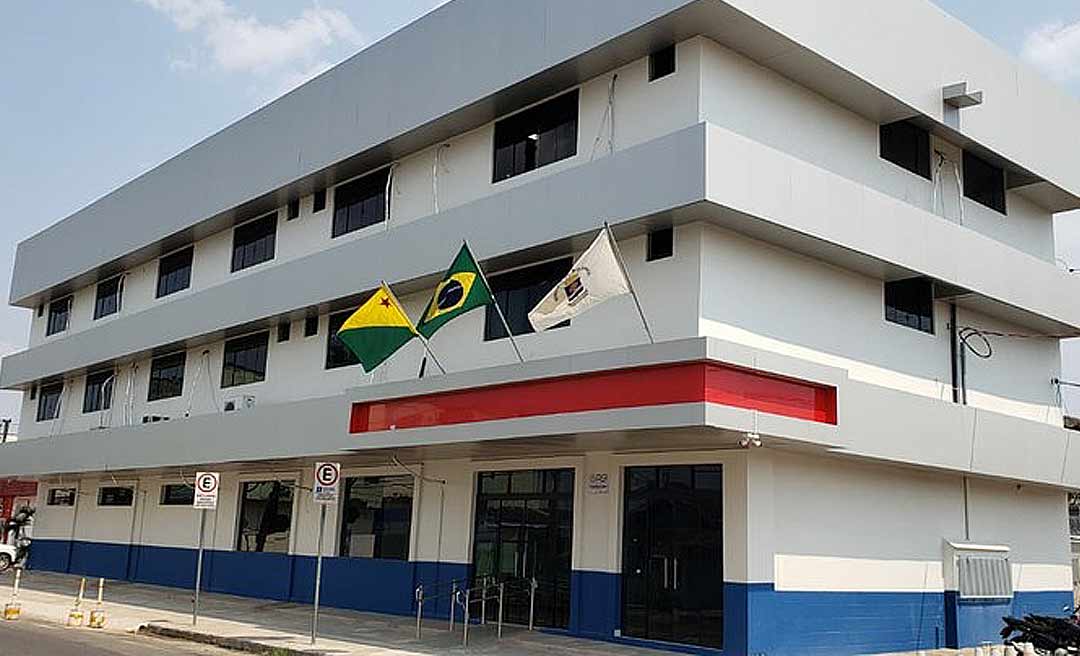 Câmara de Rio Branco suspende sessão para analisar LDO e outros projetos nas comissões