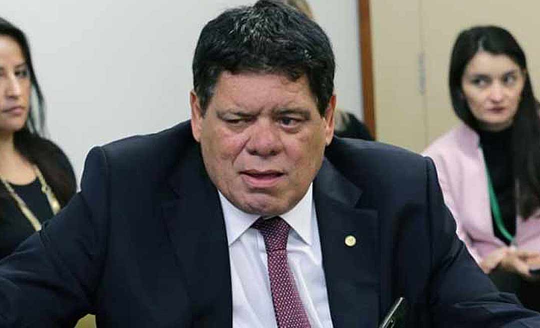 Após ala emedebista declarar apoio a Lula, Flaviano assina manifesto por Simone Tebet à Presidência