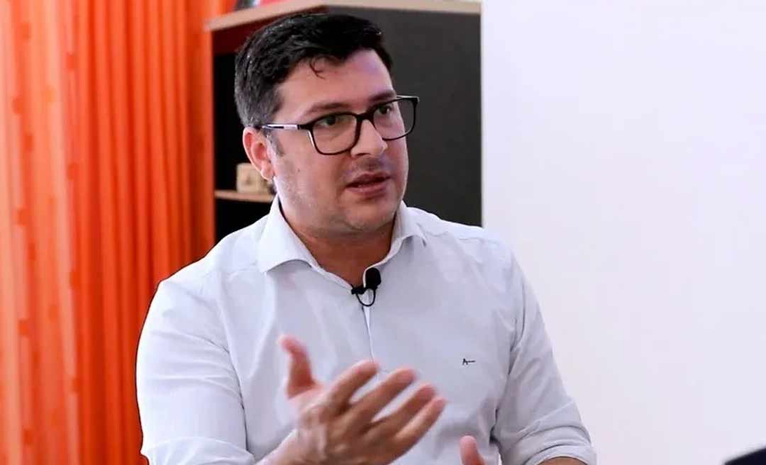 Cirleudo Alencar diz que estandes danificados pela chuva na Expoacre não foram construídos pela Seinfra