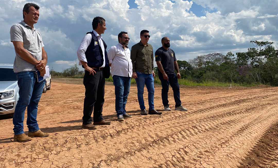 Serviço de terraplanagem é concluído para construção de estande de tiro no Complexo Penitenciário de Rio Branco