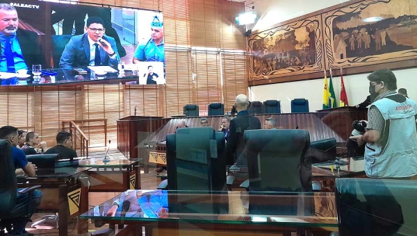 Comissões de Constituição e Justiça e de Serviço Público realizam audiência para discutir situação do concurso do ISE