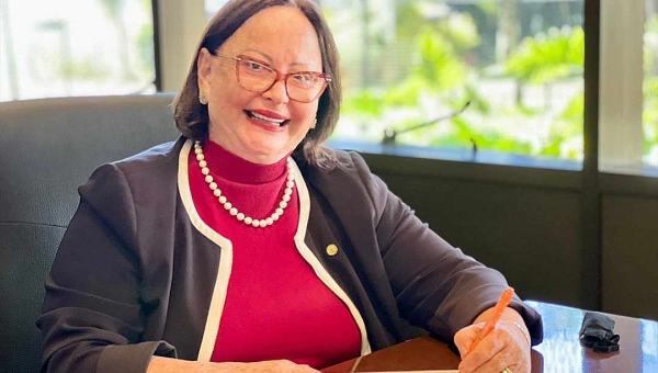 Vanda Milani apresenta currículo em seu primeiro programa no horário eleitoral