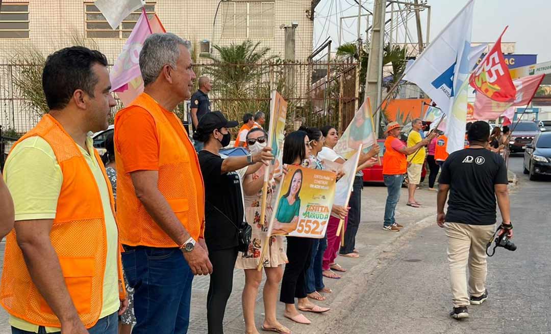 “Quanto mais inventam pesquisa, nossa militância vai pra cima”, diz Petecão em bandeiraço