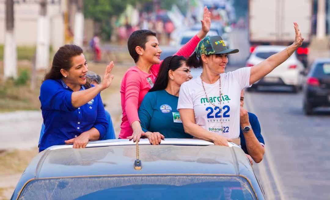 Marcia participa de carreata em Mâncio Lima e reforça importância da construção da estrada para Pucallpa