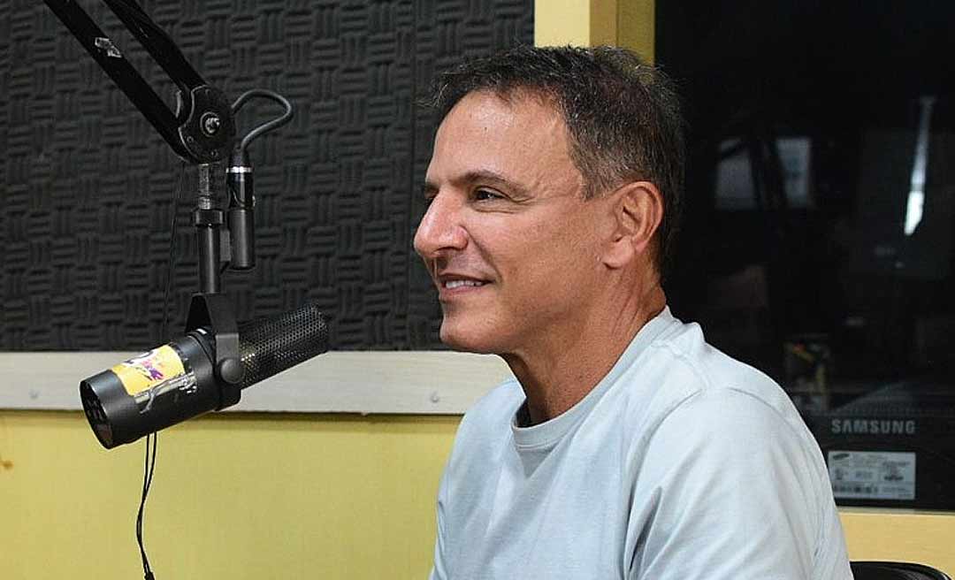 “Acre vive um desgoverno há quase 30 anos”, diz Bittar em entrevista na Gazeta FM