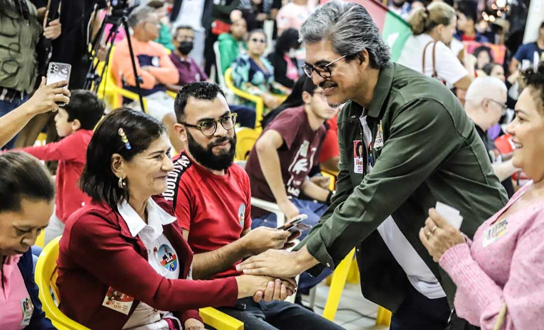 Ao conversar com servidores da Educação, Edvaldo Magalhães reafirma defesa do PCCR e das causas dos trabalhadores