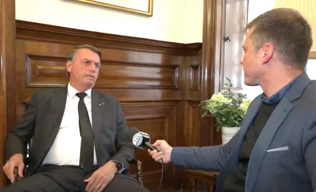 Se não vencer no 1º turno, houve 'algo anormal' no TSE, diz o presidente Jair Bolsonaro