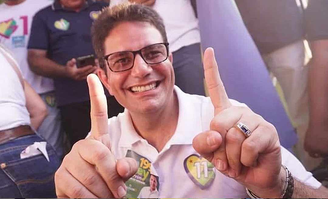 Gladson é reeleito no 1º turno derrotando ex-aliados e principal estrela do PT do Acre