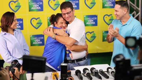 Gladson comemora vitória no 1º turno, abre as portas para Ney no Governo e afirma que buscará conversar com ex-aliados