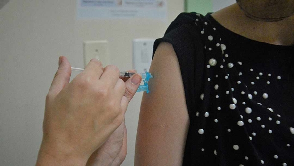 Governo oferece vacinação em atendimento noturno, feriados e fins de semana