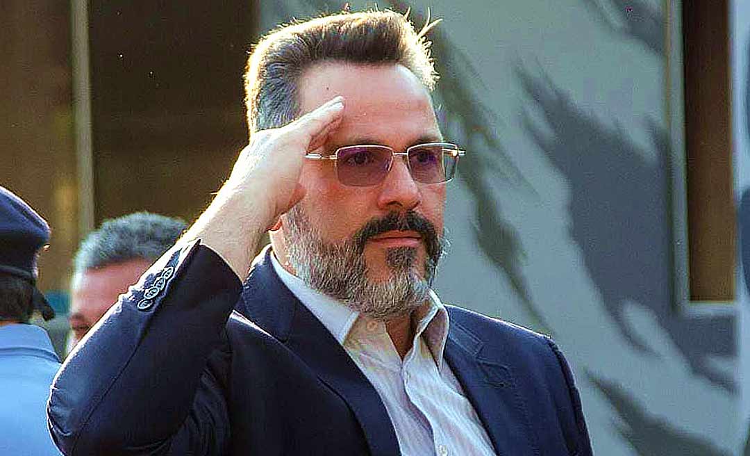 Alan Rick diz que se desfilia do União Brasil se partido virar base de Lula no Congresso: “Serei oposição”