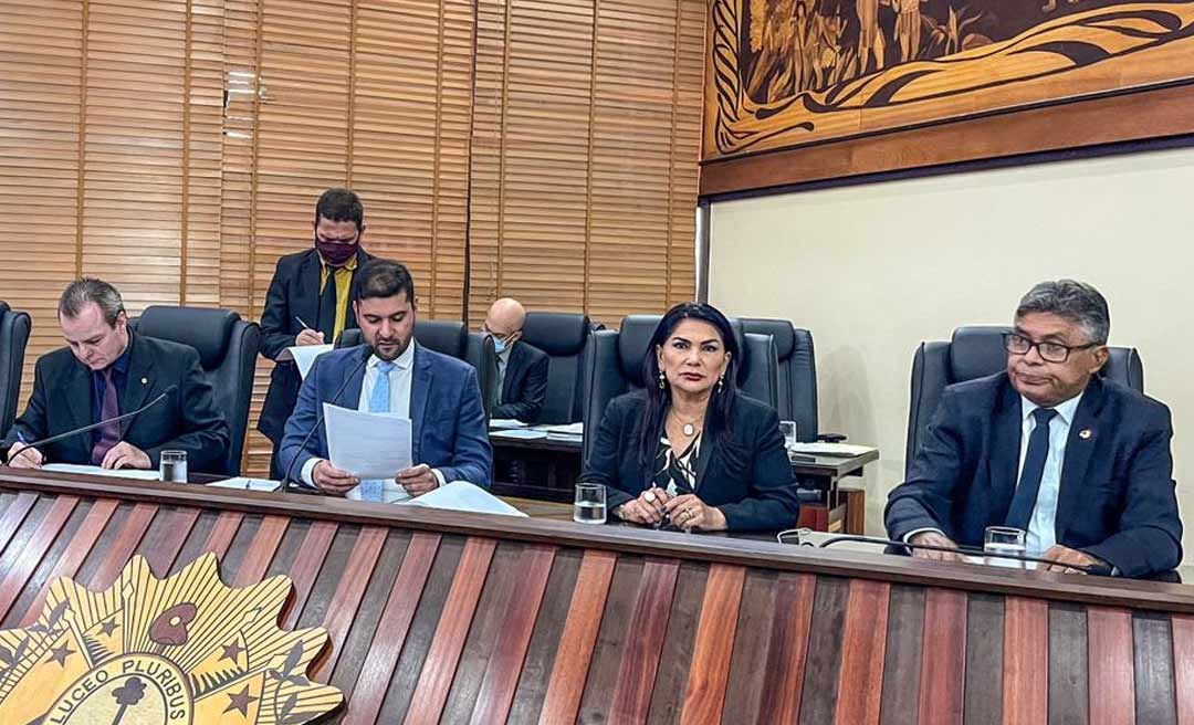 Deputados fecham ano legislativo ao aprovar Orçamento de mais de R$ 8 bilhões para 2023 e reforma administrativa 