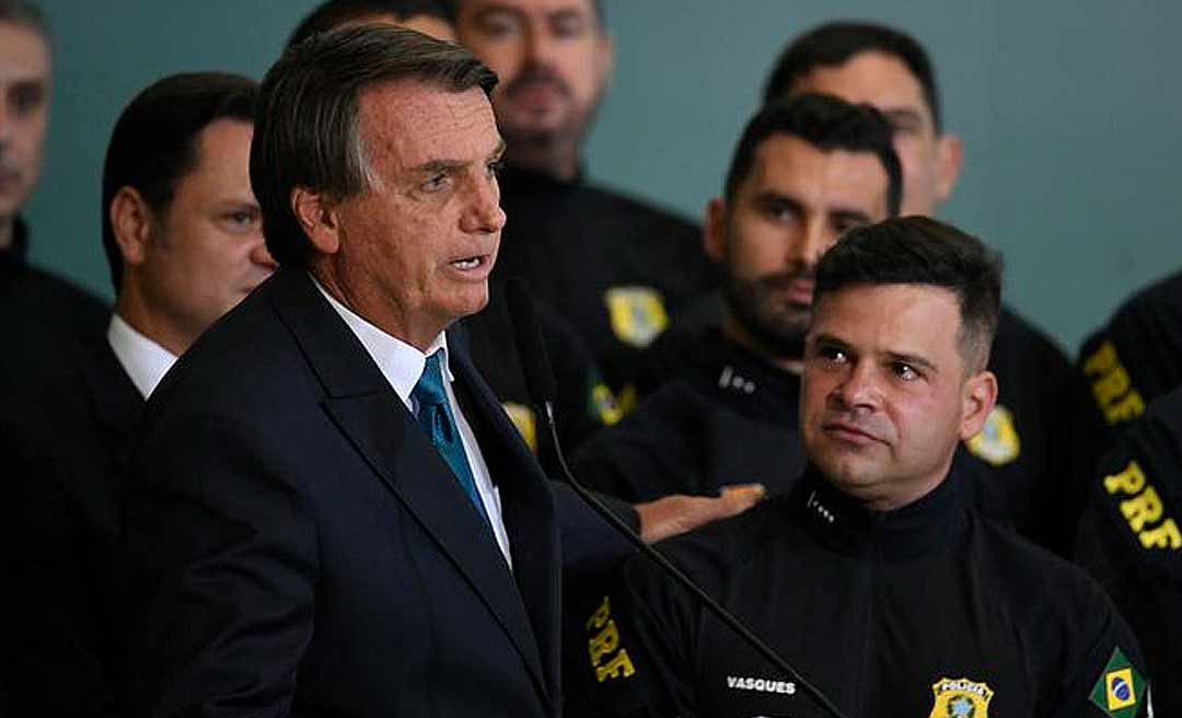 Bolsonaro exonera Silvinei Vasques, diretor-geral da PRF investigado por bloqueios ilegais em rodovias
