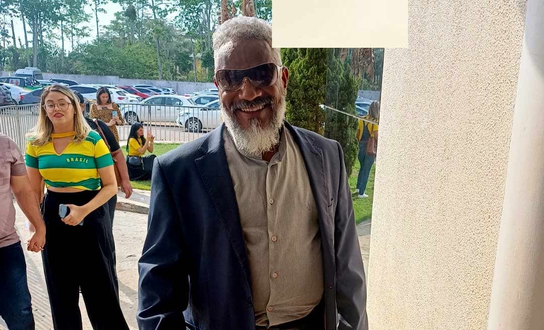 Missionário José será senador pelo Acre no recesso e vai receber salário de R$ 33, 7 mil, além de verba de gabinete