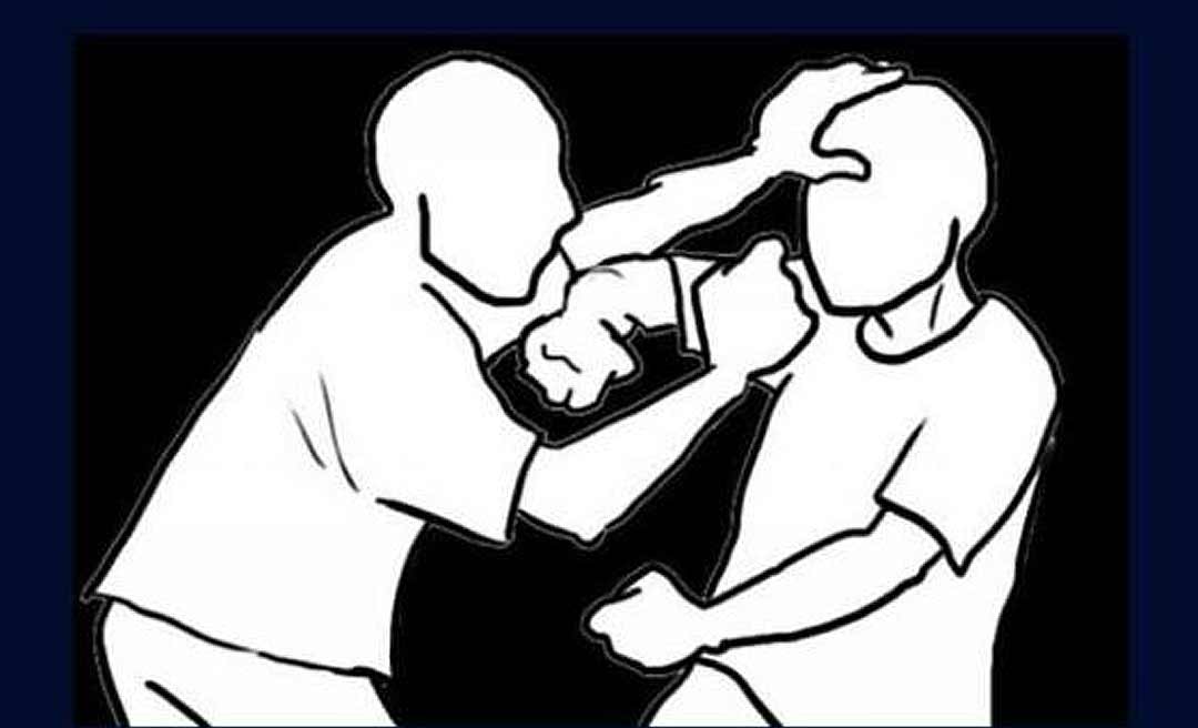 Após indireta, ex-gestor do governo Gladson diz que a cela mostrada em post cabe mais gente