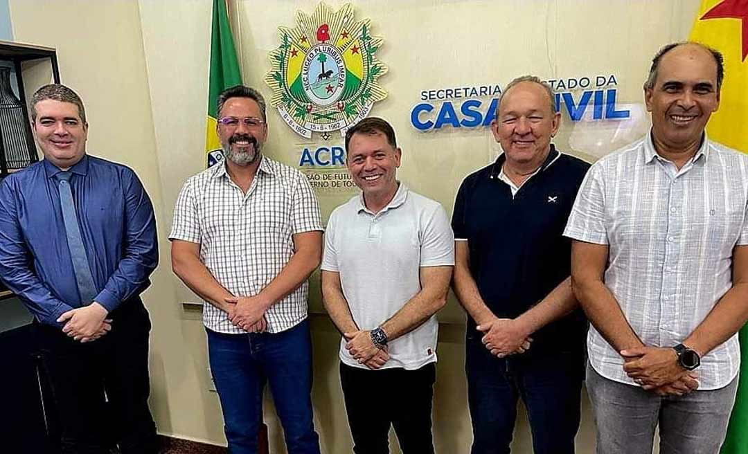 Após um breve racha, Alan e Gladson se reaproximam; senador eleito foi recebido por cúpula governista