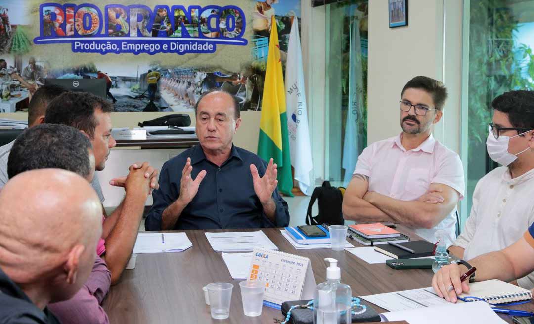 Prefeito Tião Bocalom e lideranças comunitárias se reúnem para definição de emenda parlamentar