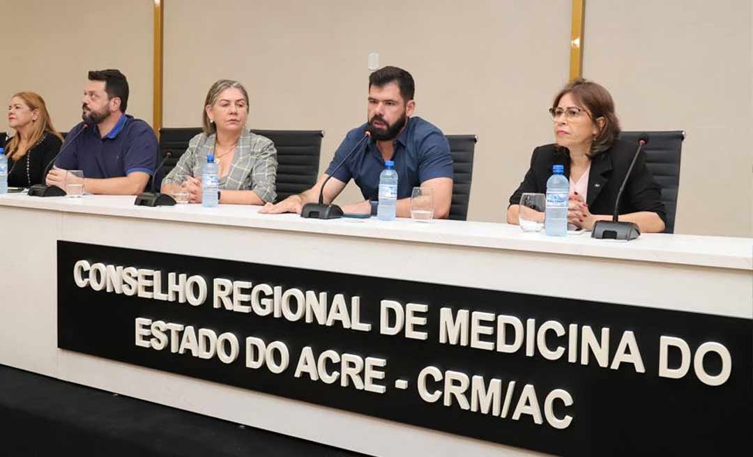Em reunião com médicos do Acre, Pedro Pascoal ouve reivindicações