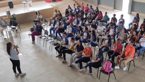 Ieptec apresenta catálogo de cursos para alunos do ensino médio de escolas do interior