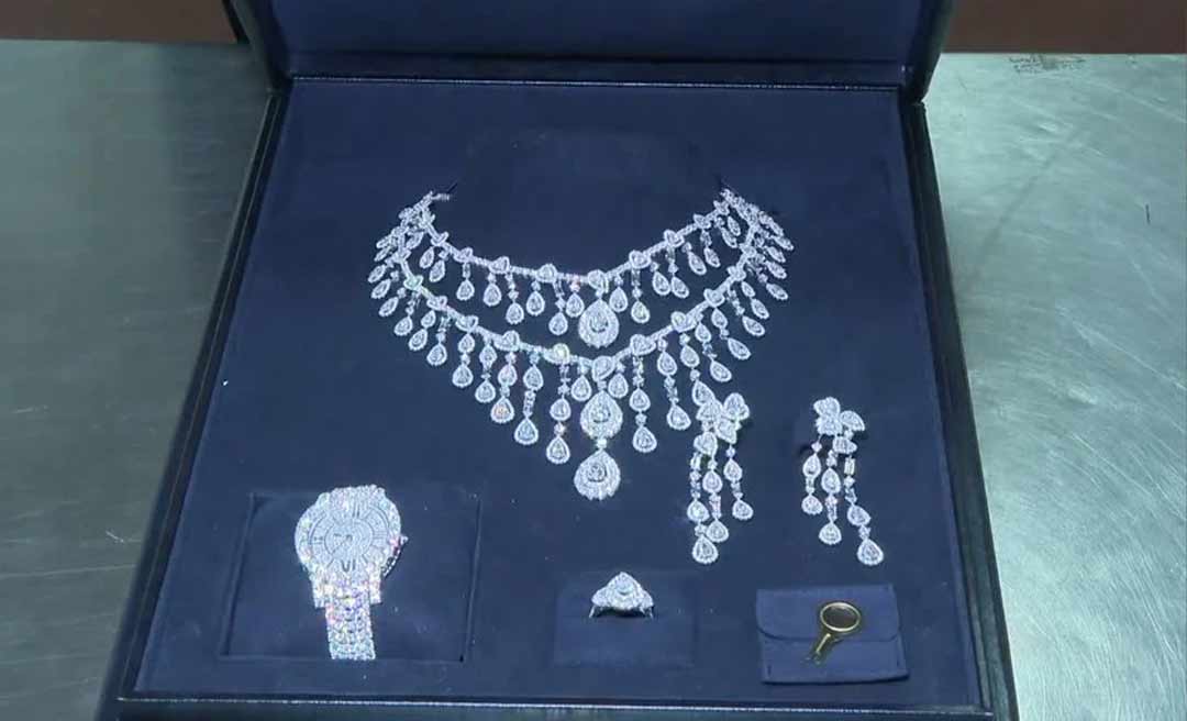 À PF, ex-assessor do ministro de Bolsonaro relata "excesso de bagagem" por trazer "tantos presentes"