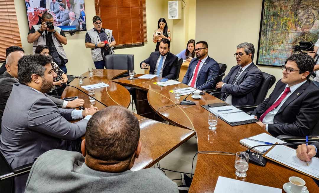 Com o objetivo de ajudar as vítimas das enchentes, bancos estudam suspender prazos