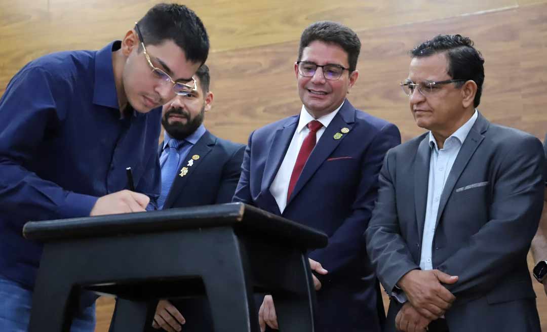 Gladson empossa novos servidores e anuncia convocação imediata de 360 profissionais para a Sesacre; nomes serão divulgados em Diário extra