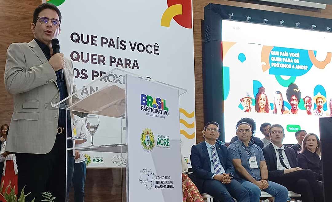 “Obrigado de coração ao presidente Lula”, agradece Gladson durante evento com ministros no Acre