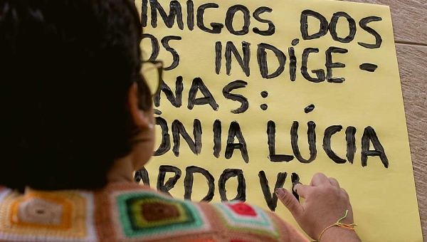 Organizações indígenas protestam na Aleac contra a tese do Marco Temporal