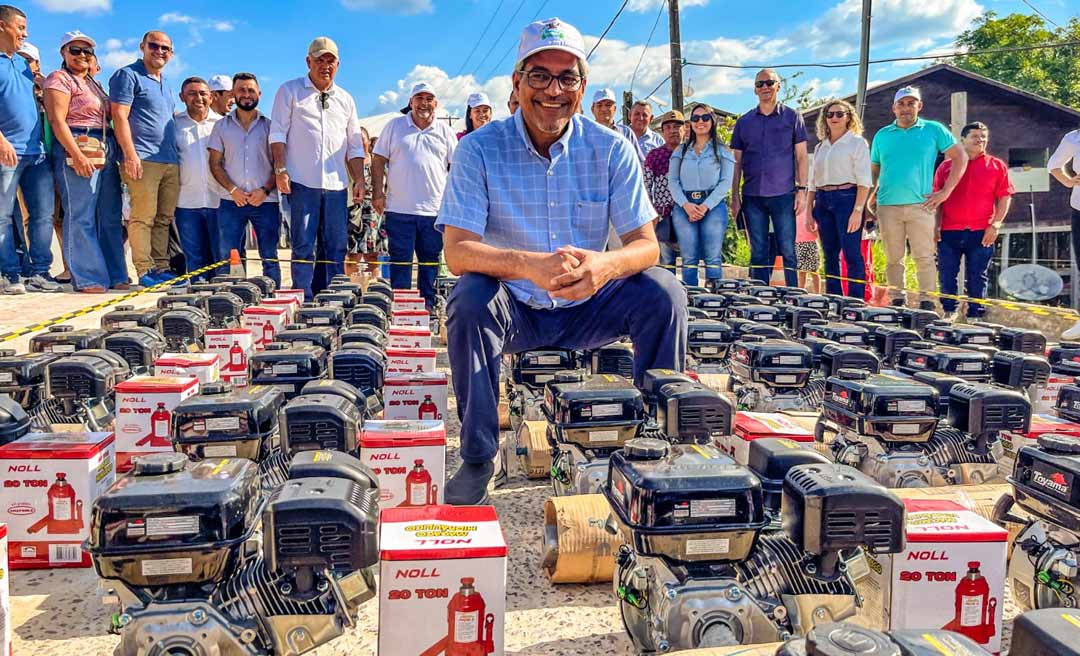 Edvaldo Magalhães participa da entrega de equipamentos para a Agricultura Familiar, frutos de emenda de Perpétua Almeida, em Thaumaturgo