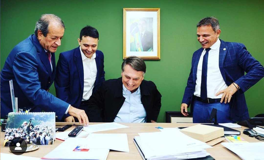 João Paulo Bittar se filia ao PL e ouve “profecia” de Bolsonaro: “Nasce um grande futuro político”