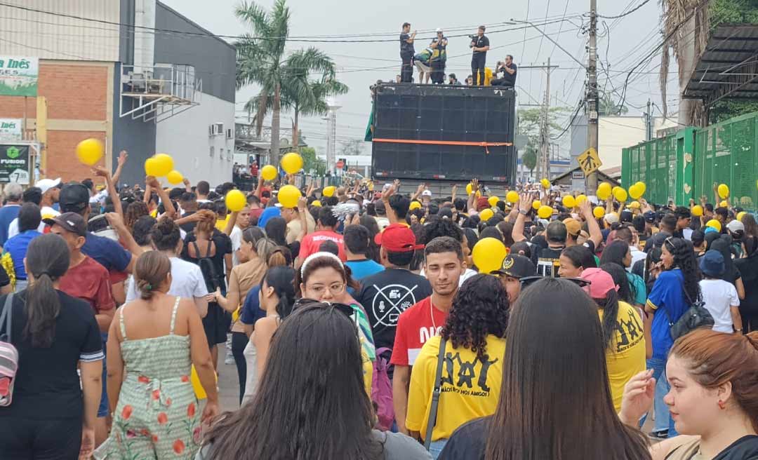 Evangélicos se concentram para Marcha para Jesus em Rio Branco