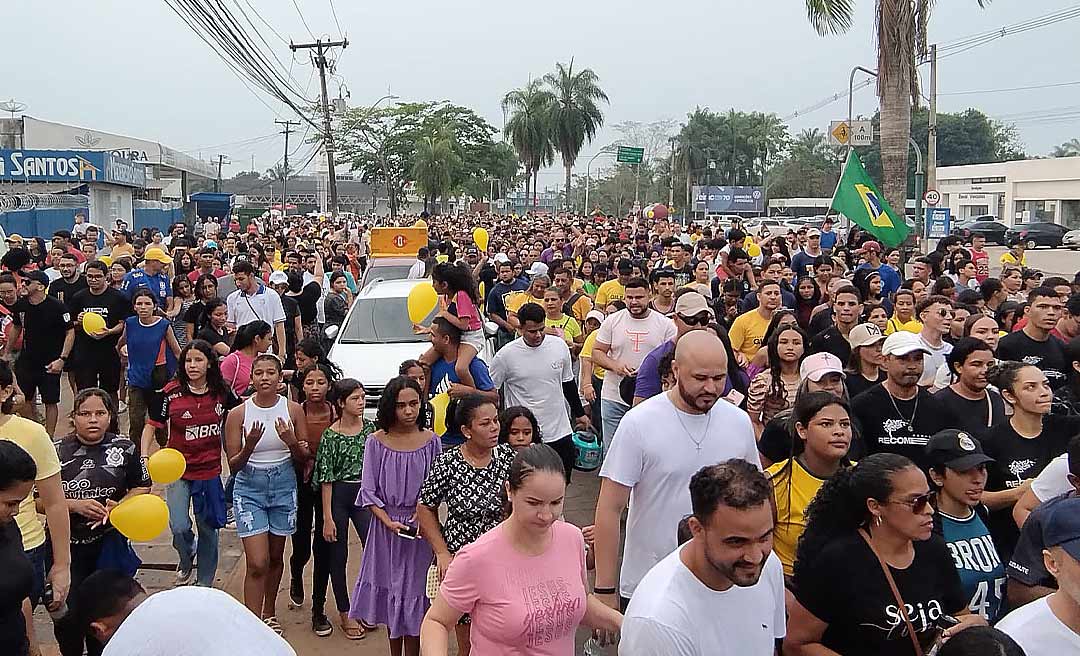 Marcha para Jesus reúne milhares de evangélicos em Rio Branco