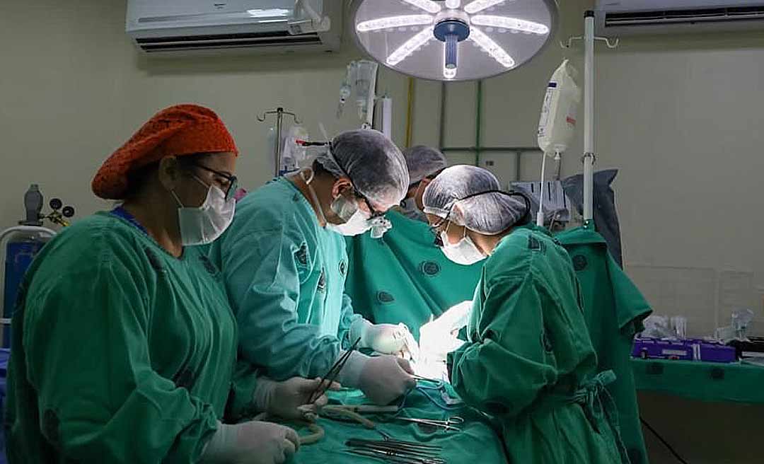 Sesacre fecha Aditivo  com Hospital Santa Juliana para zerar fila de espera em cirurgia urológica