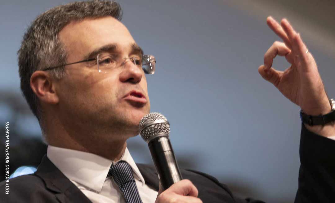 André Mendonça vota pelo não aproveitamento dos socioeducativos temporários na Polícia Penal, mas sinaliza favorável aos motoristas penitenciários