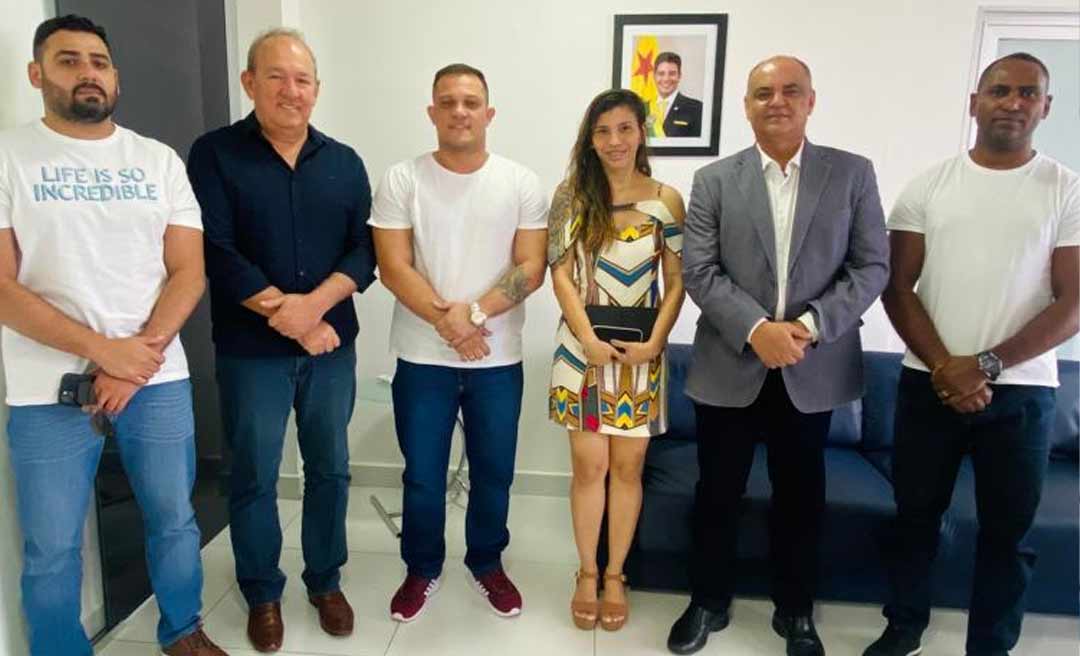 Delegado-Geral se reúne com dirigentes do Sinpol para dialogar sobre demandas da categoria