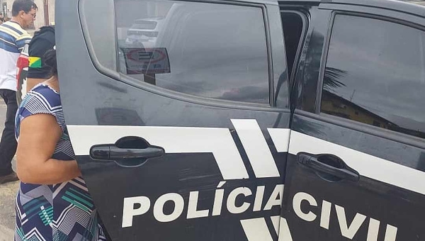 Mãe é presa acusada de ser cúmplice no caso do estupro de suas três filhas menores de idade