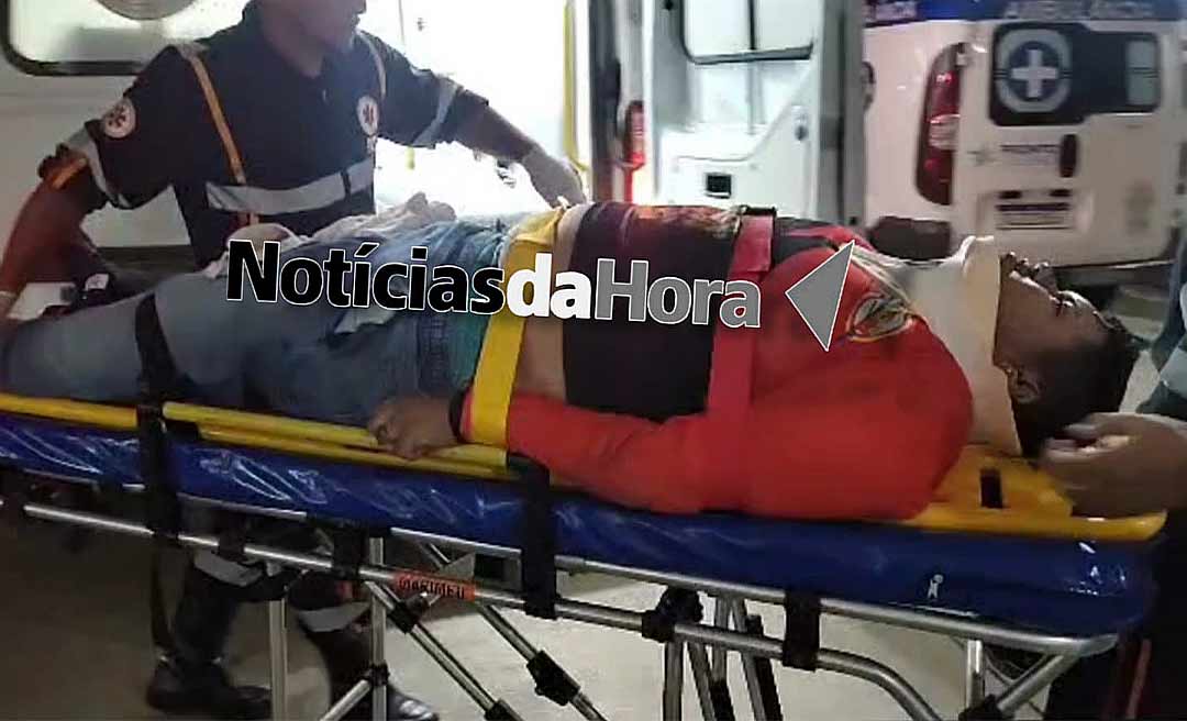 Motorista de carro invade preferencial, derruba motoboy e foge da cena do acidente no Bom Jesus