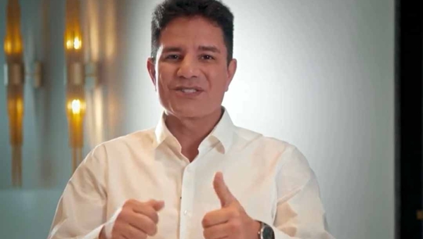 Sem citar Lula e agradecendo “governo federal”, Gladson anuncia a construção de mais de 1,6 mil casas no Acre